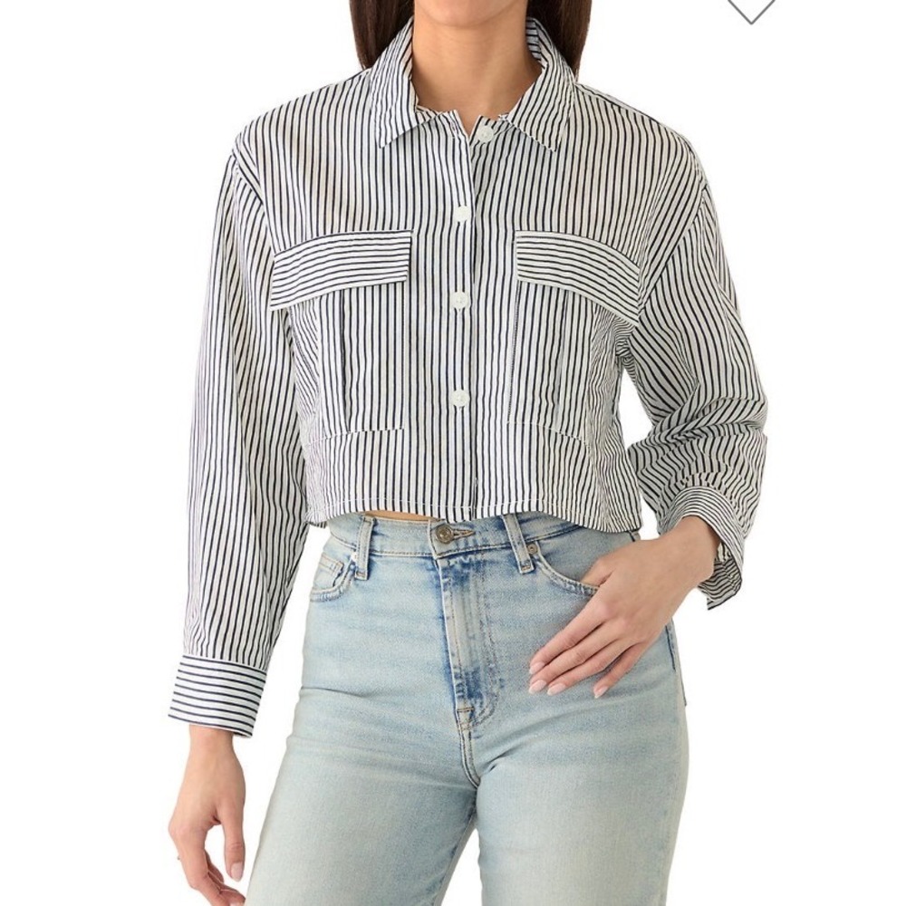 Lily Star NWT Cropped Striped Button Down Shirt White/Black Long Sleeve - Size M